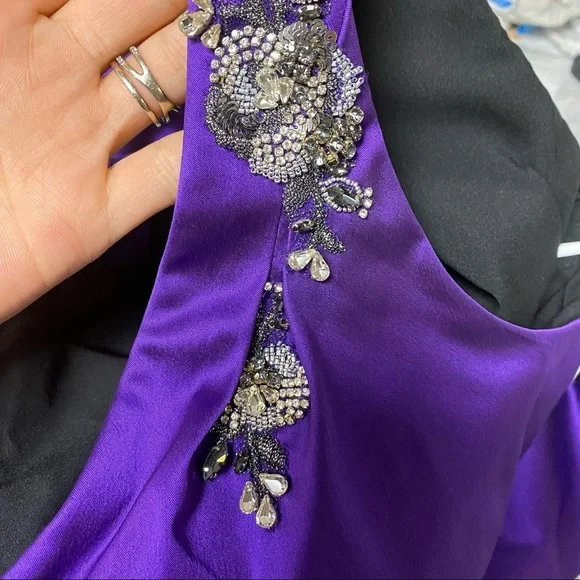 Marchesa Notte One Sleeve AppliquéPurple Gown